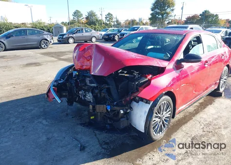 2024 Kia Forte Gt-Line z USA, uszkodzony, nr VIN 3KPF54AD8RE762260